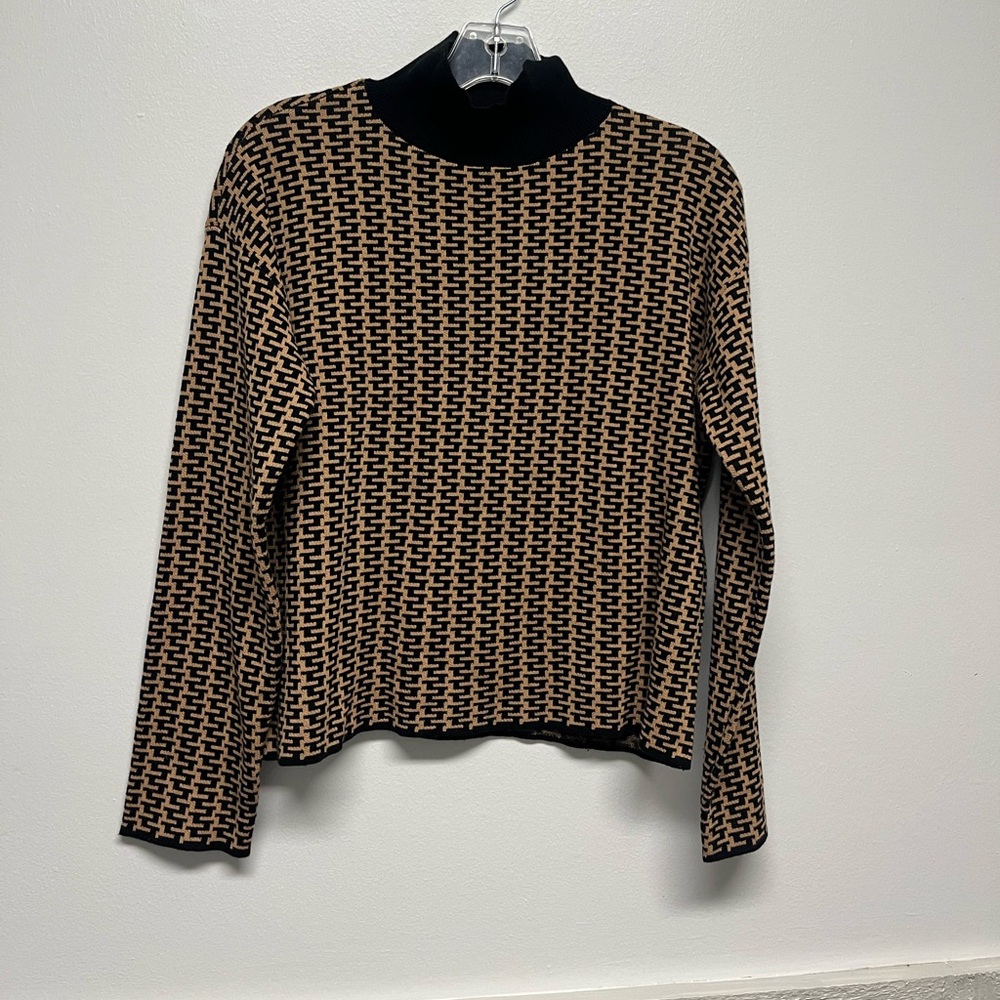 Ann Taylor Sweater Top M